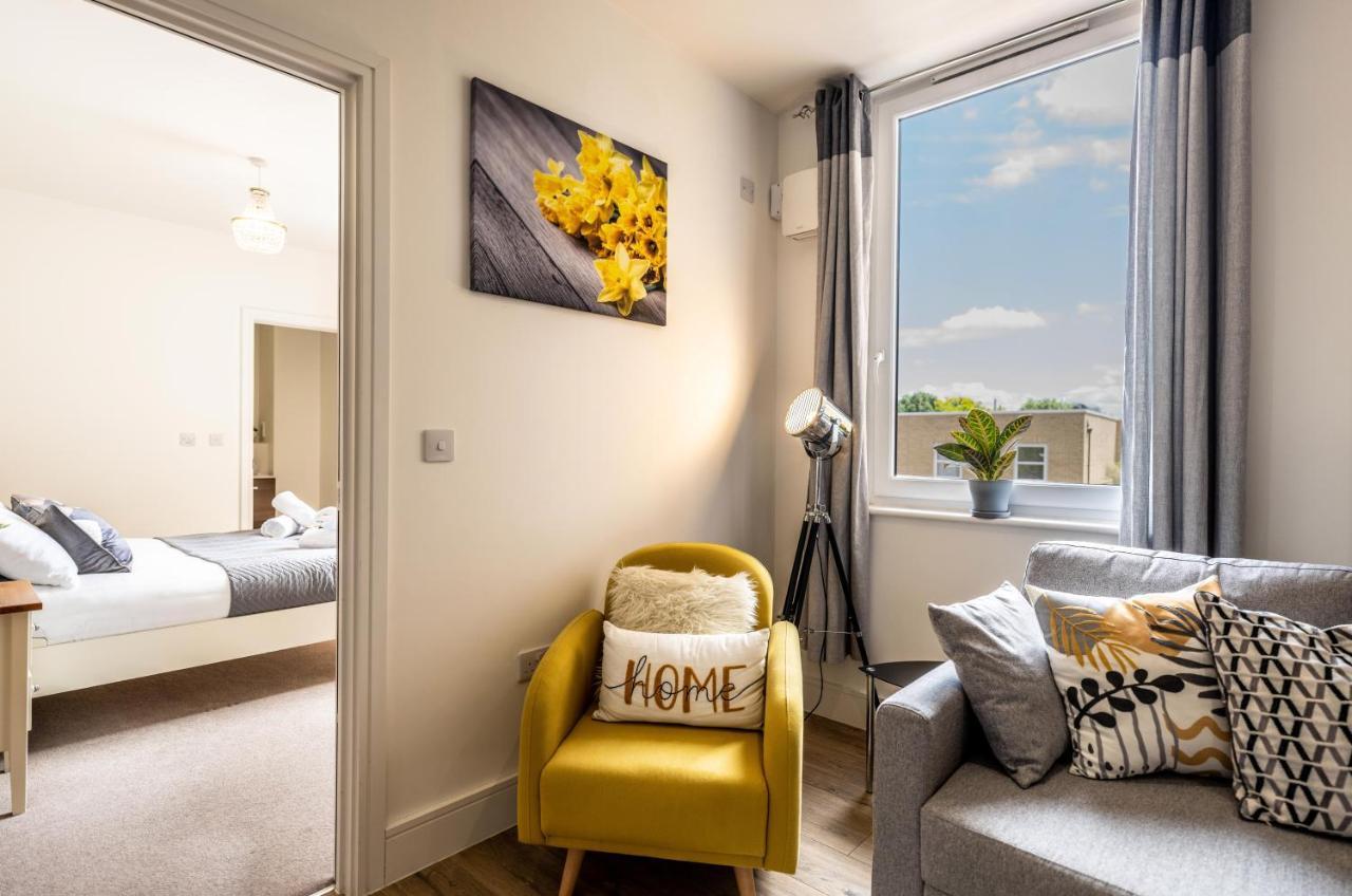 Mission Wave - Venture Apartment Staines-upon-Thames Kültér fotó