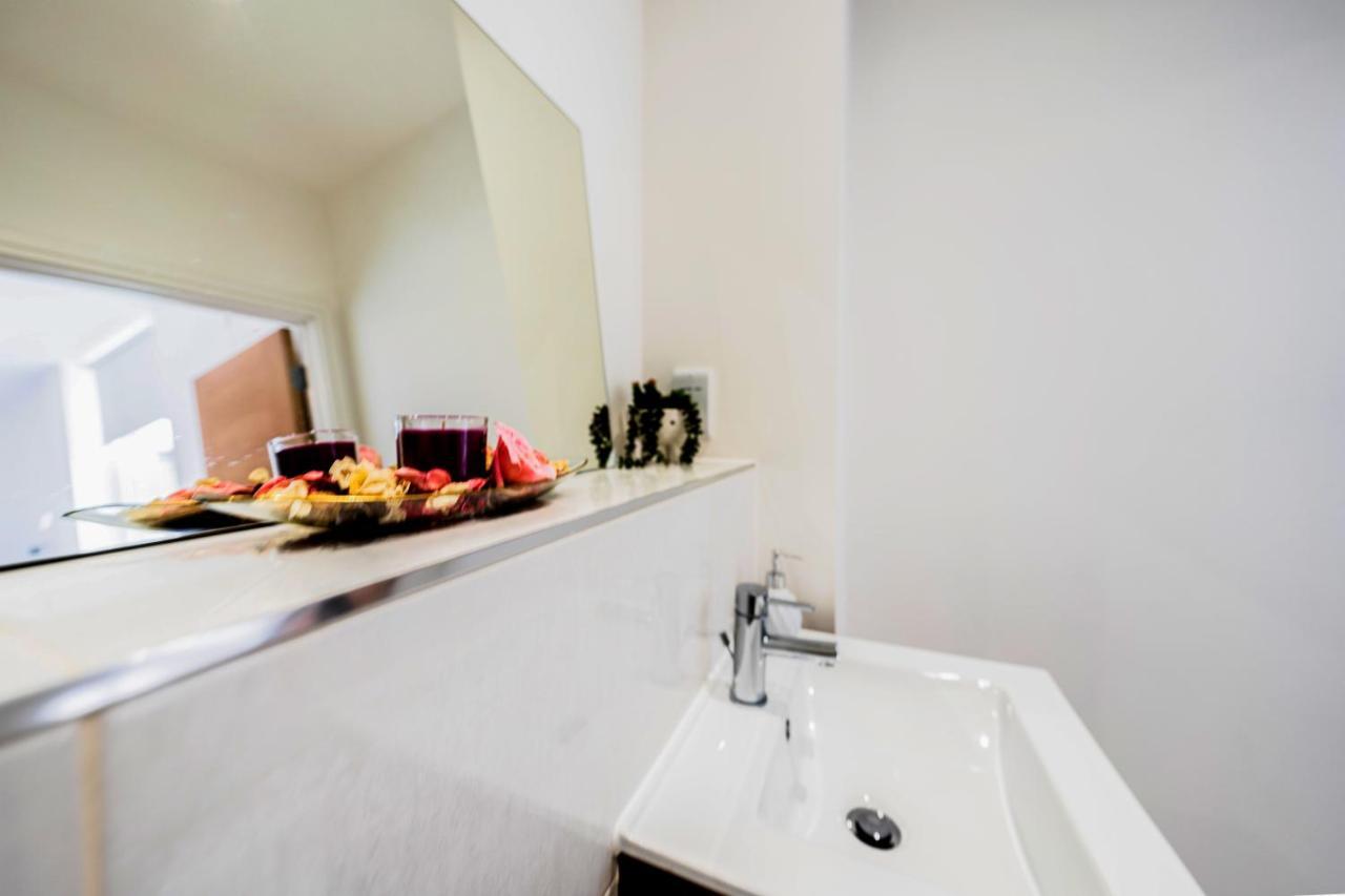 Mission Wave - Venture Apartment Staines-upon-Thames Kültér fotó