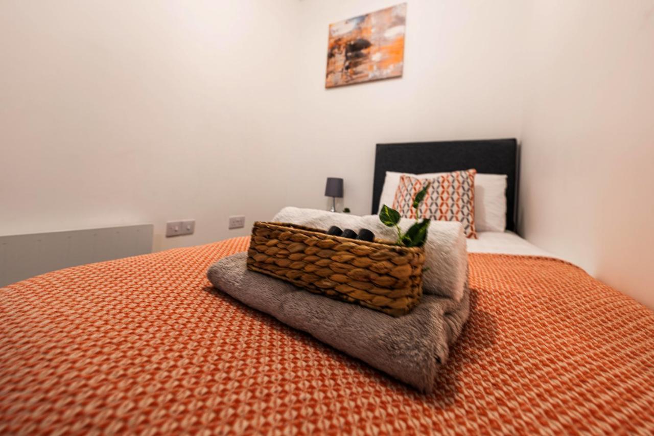 Mission Wave - Venture Apartment Staines-upon-Thames Kültér fotó